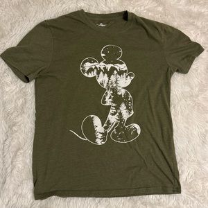 Mickey Mouse Winter Mountains T-Shirt • Green & White • Disney • Men’s Sz Medium